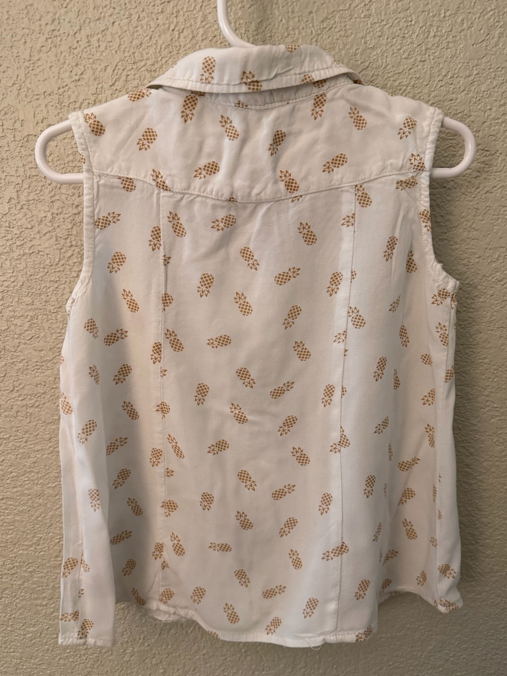 OshKosh B'gosh, Cat & Jack Girls 4T/5T Summer Shirt Bundle 3 Pieces Beach Vibes - Picture 7 of 11